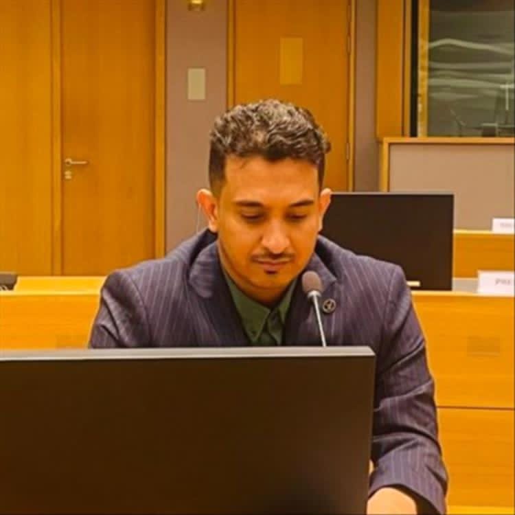 خليل العمري: وزير الدفاع الجديد سيحسم اتجاه معركة صنعاء ومستقبل الدولة