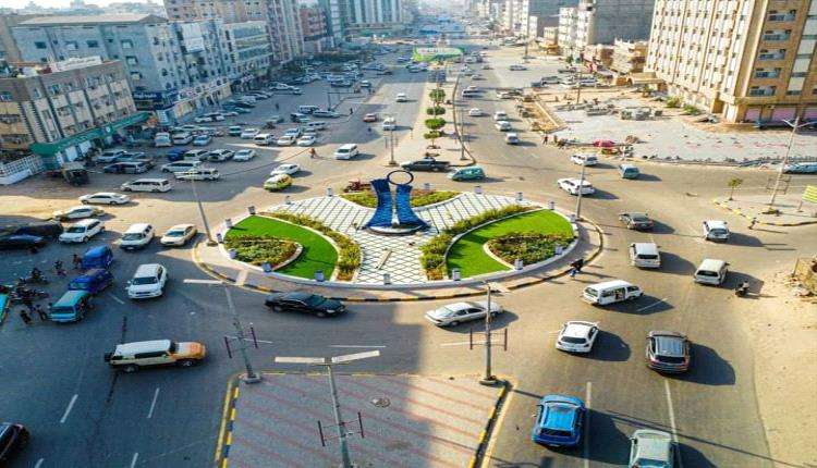 صحيفة سعودية تكشف عن قرار غير معلن لهبوط اسعار الصرف بعدن